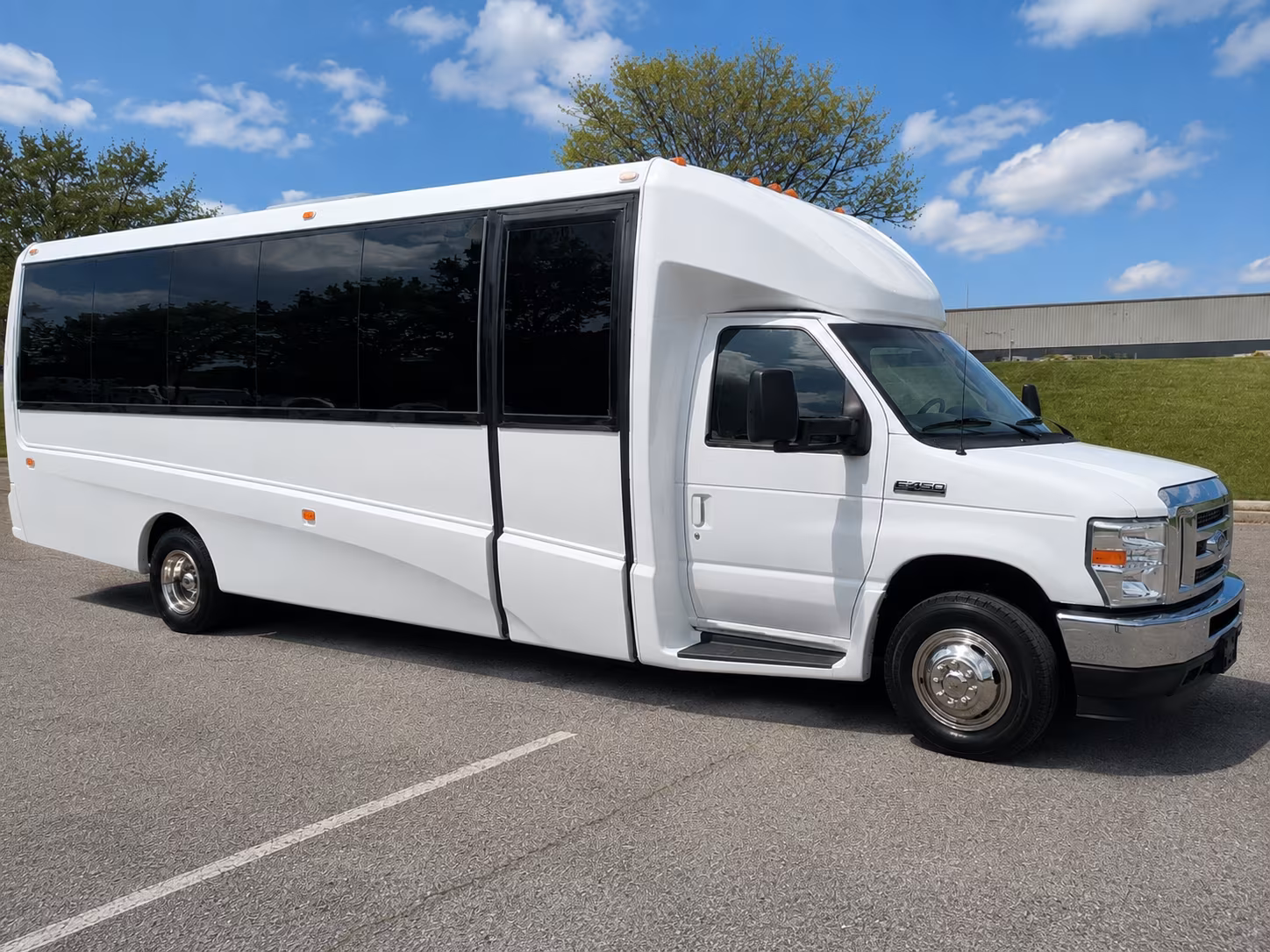 corporate airport transfer buses between frisco and dfw or love field
