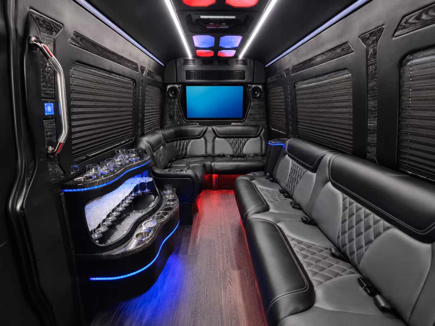 employee bus rentals for warehouse and distribution groups in frisco