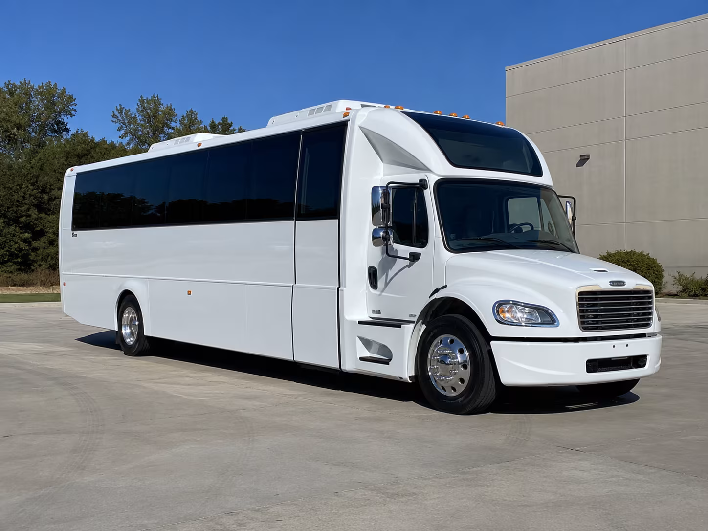frisco 28 passenger party bus