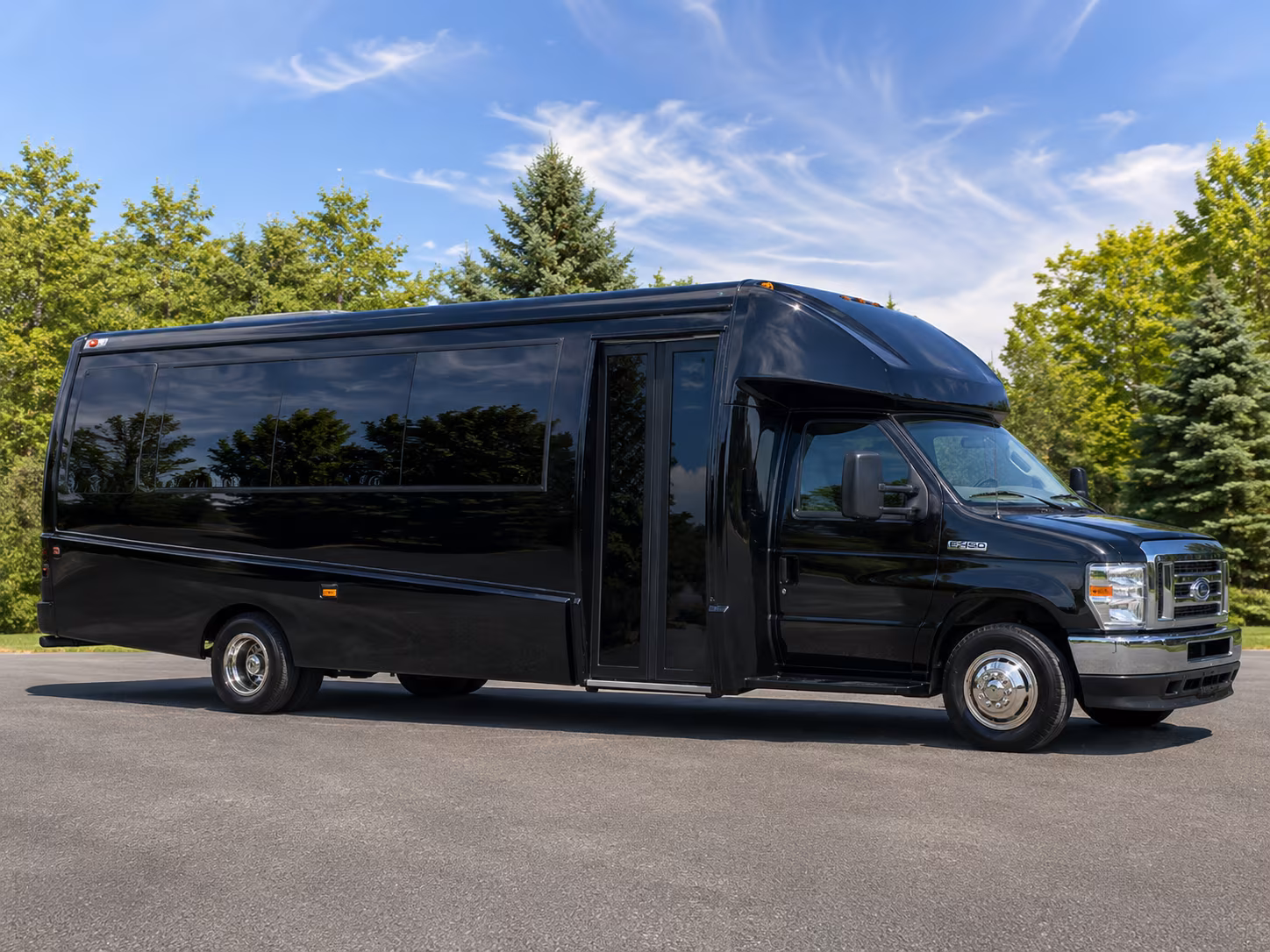 minibuses for frisco performing arts and fine arts field trips